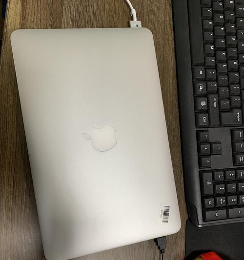 MacBookAir（一款极具吸引力的工作与娱乐利器）