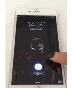 如何在iPhone上设置和使用动态壁纸（简单步骤让你的iPhone焕发生机）