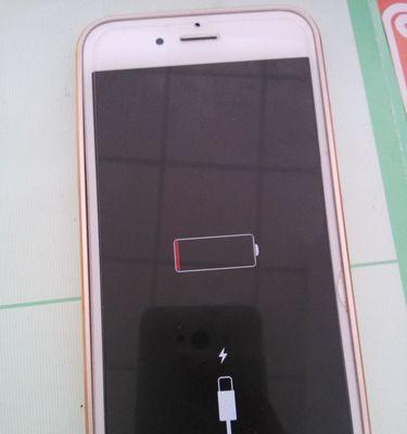 iPhone开机与关机的操作方法及注意事项（掌握正确的iPhone开关机技巧，保护设备并提升使用效果）